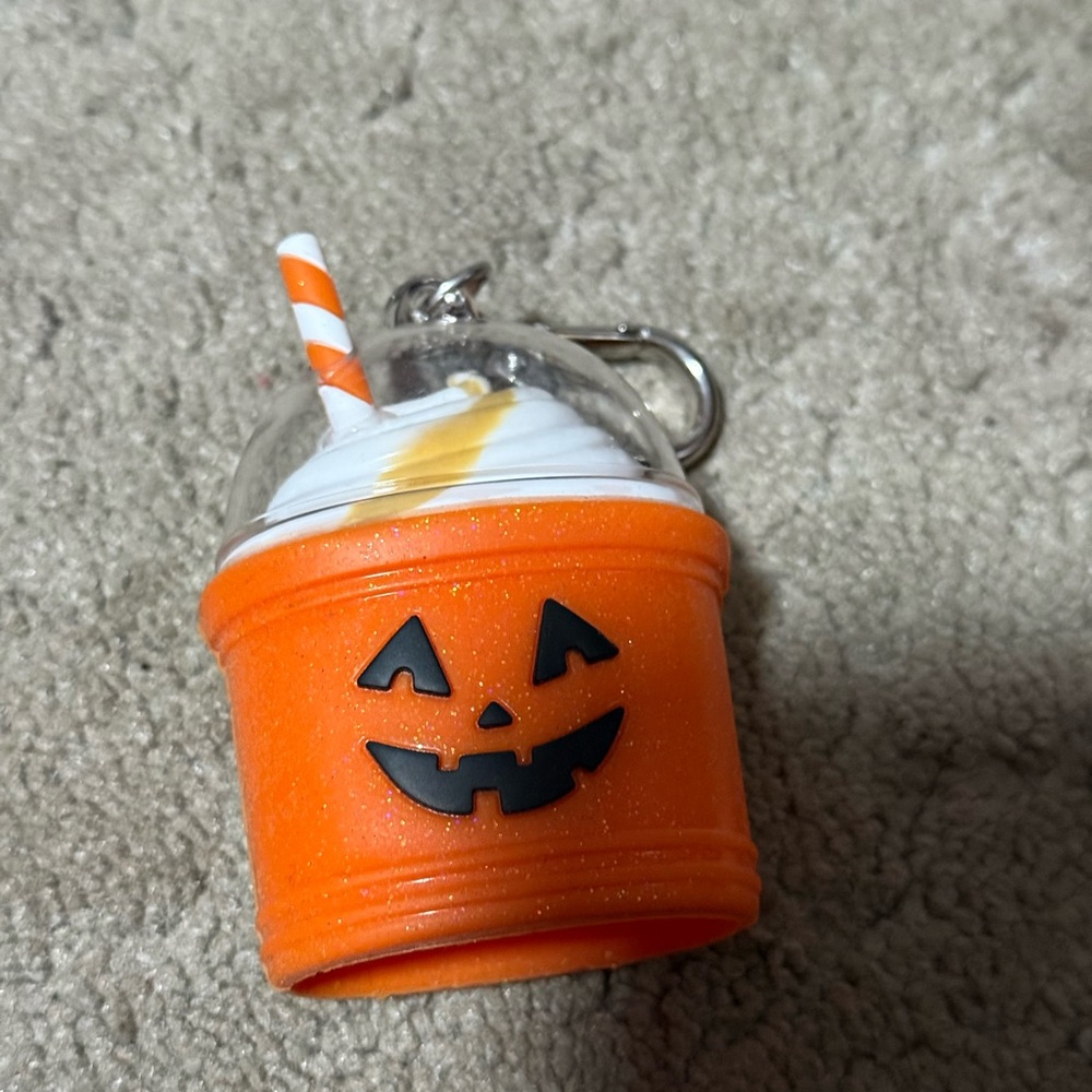 Bath & Body Works Pumpkin latte with Straw pocketbac holder